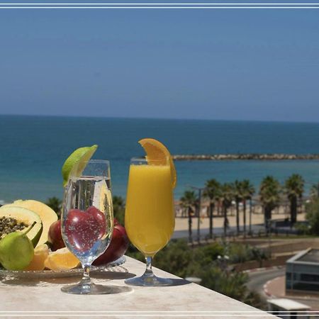 Bugrashov Beach 88 Hotel And Spa Tel Aviv Buitenkant foto