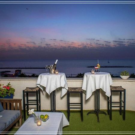Bugrashov Beach 88 Hotel And Spa Tel Aviv Buitenkant foto